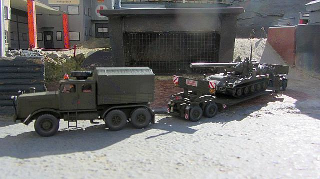 Der Schwerlastzug-Transporter Kaelble KDV 22Z 1964
