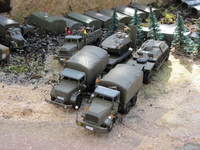 Faun 908/425 A ZgM 10t und Magirus Deutz A 6500 ZgM mit Lastanhänger für den Panzertransport