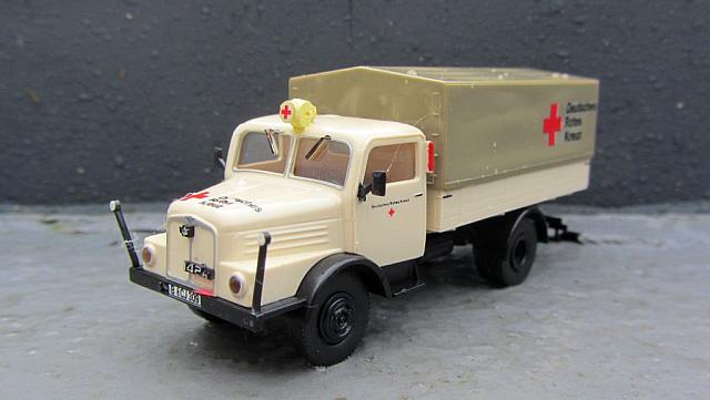 IFA S 4000 DDR-Lastwagen mit Pritsche von 1958