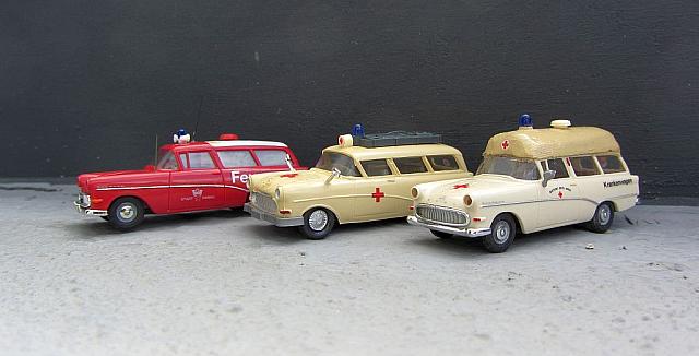 3x Opel Rekord P1 Einsatz- und Krankenwagen von 1958