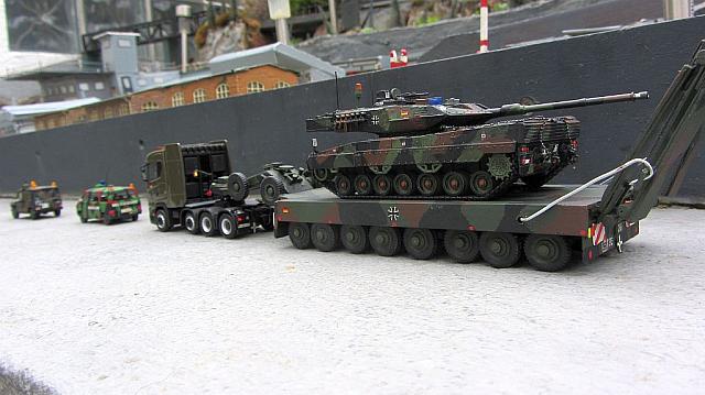 Scania SLT 650 SA 8x6 4HA mit Aufleger 80t beladen mit KPz Leopard 2 A7 Bundeswehr 2020