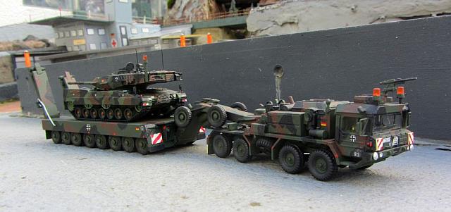 SLT 50-3 mit Sattelaufleger 80t