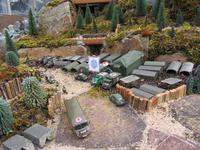 Sanitätsfahrzeuge der Bundeswehr im Gelände